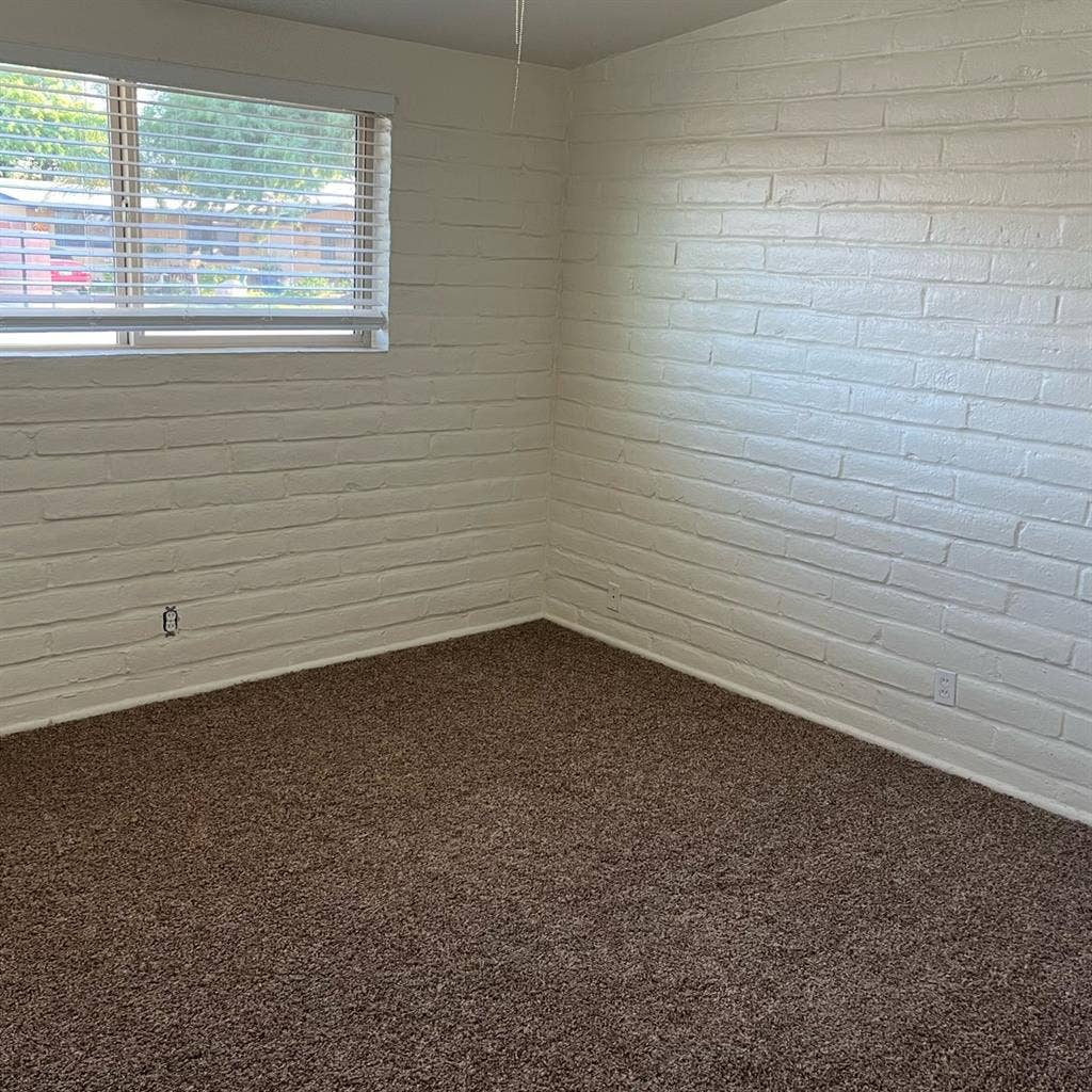 Room for rent with private bathroom