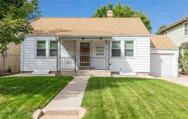 Vintage  Home with Charm - Room