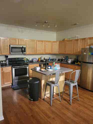 Sublease Village West Spring