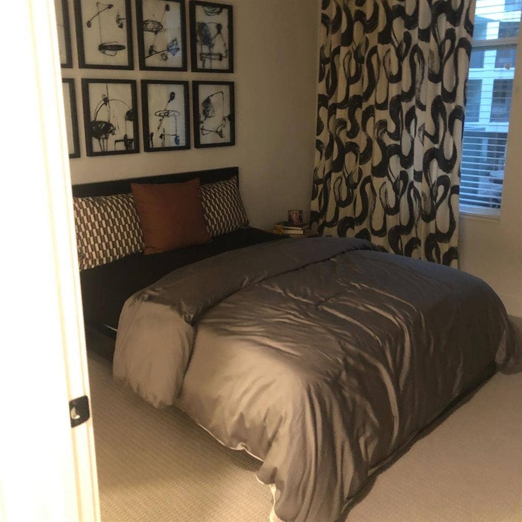 1 bedroom w/bath (Females ONLY)