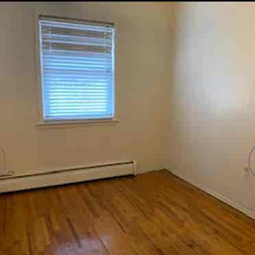 Room available in Woodside