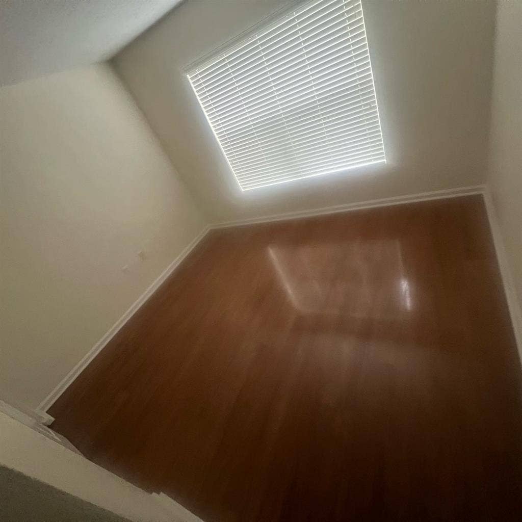 Spacious rooms, broward county area