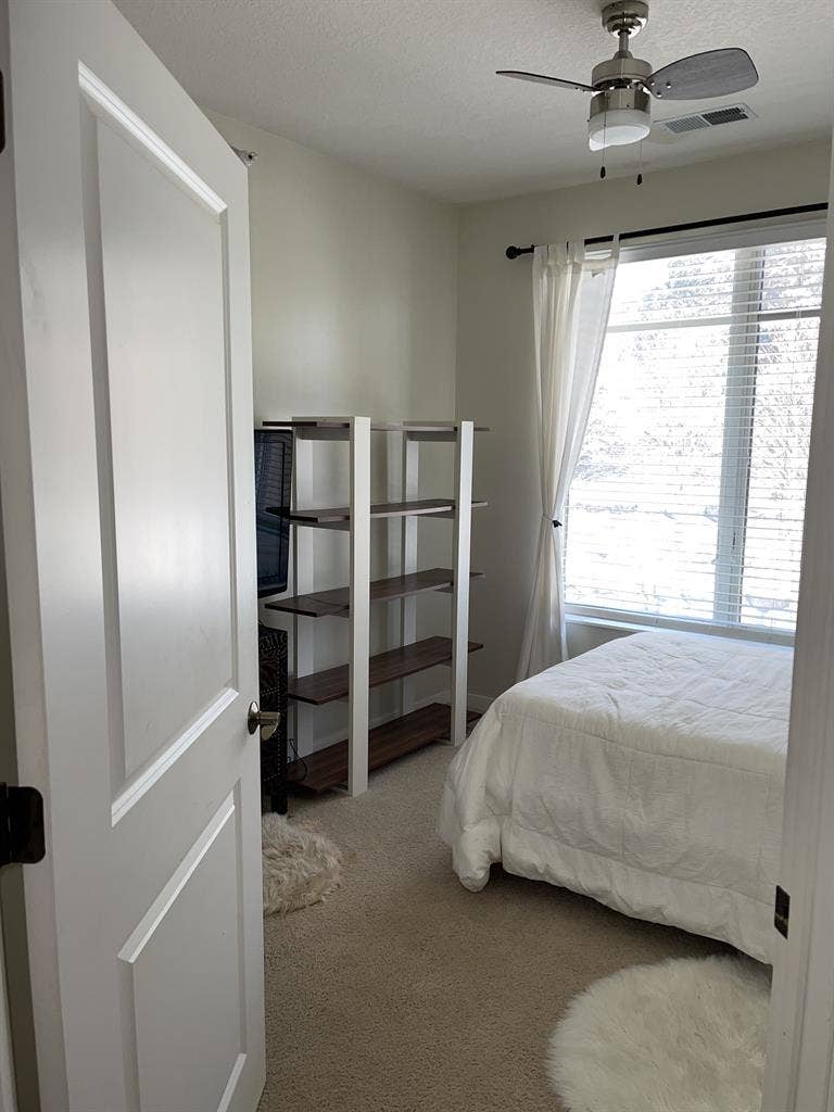 Clean peaceful Condo to share