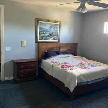 Large room 4 rent in Chandler Home