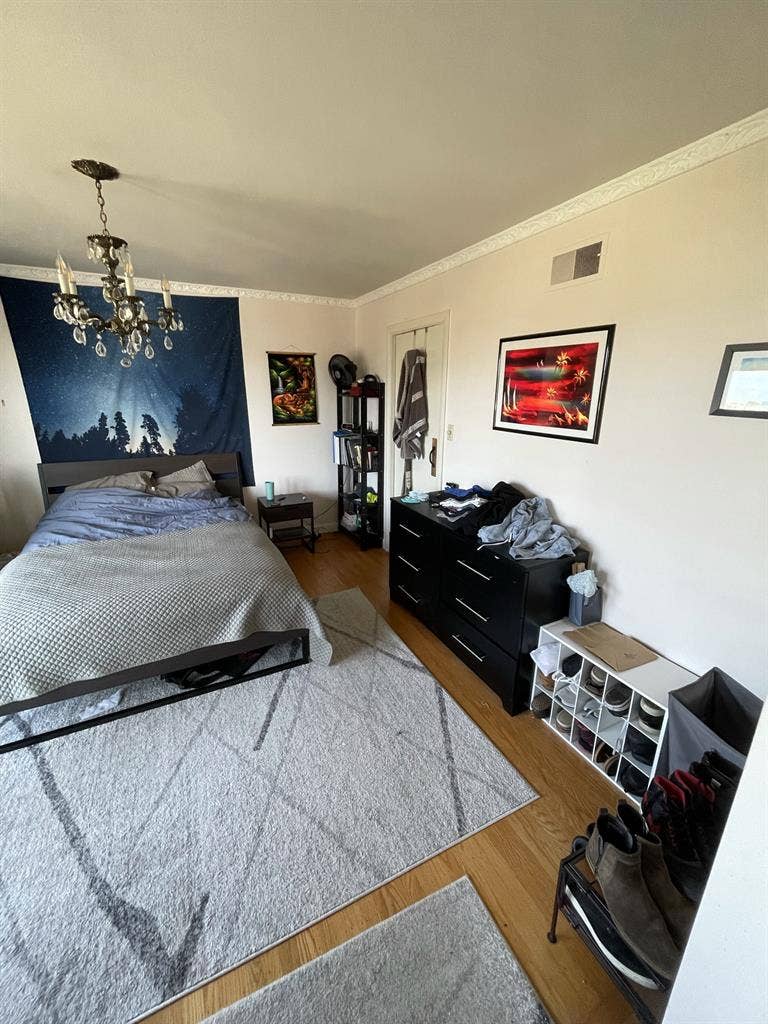 Room 4 Rent in Laurel Heights B