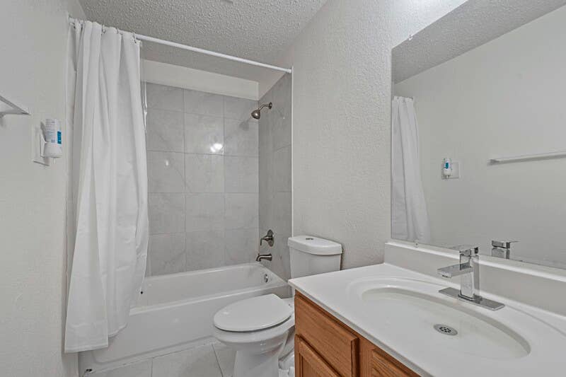 1 BR in Arlington