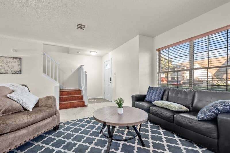 1 BR in Arlington