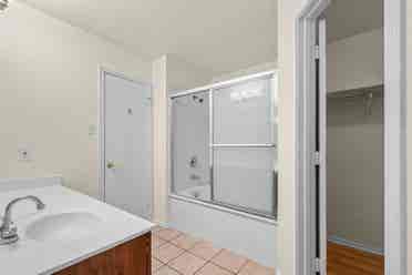 1 BR in Arlington