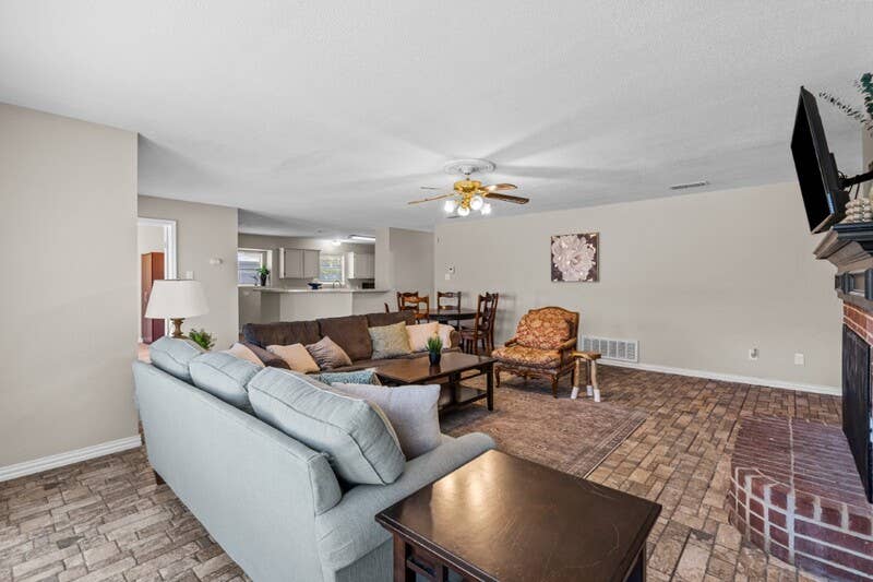 1 BR in Fort Worth