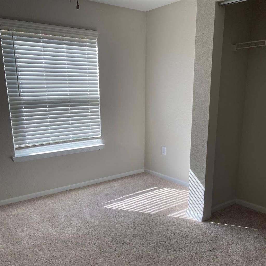 Room for Rent 8 minutes from MTSU!