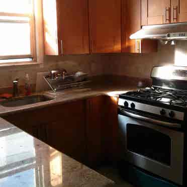 Female only 4br apt in Sunnyside