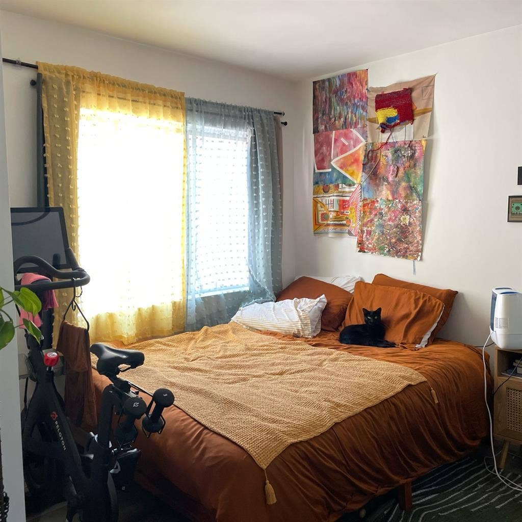 Room available in b in WeHo M2M!