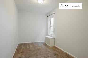 3 BR in Chicago