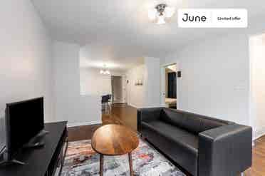 3 BR in Chicago