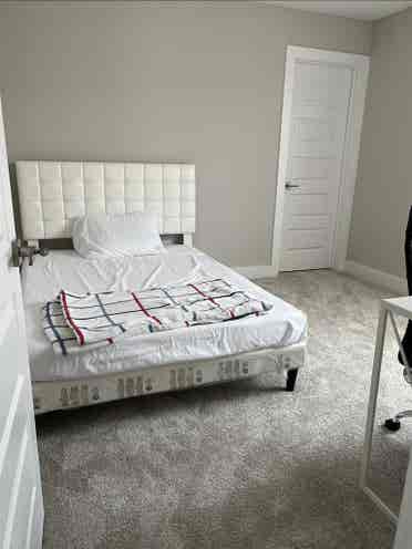 Cozyfurnished bedroom primelocation