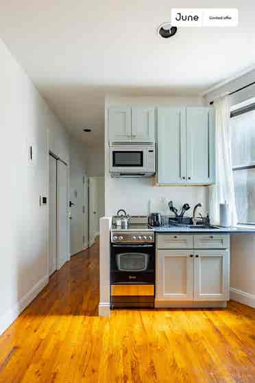 2 BR in New York City