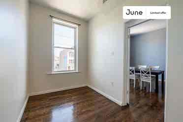 3 BR in Chicago