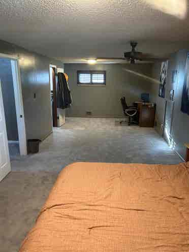 Large Master Bedroom for Rent!