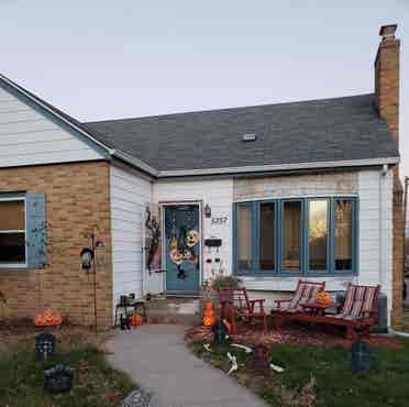 Spacious room near Lake Nokomis