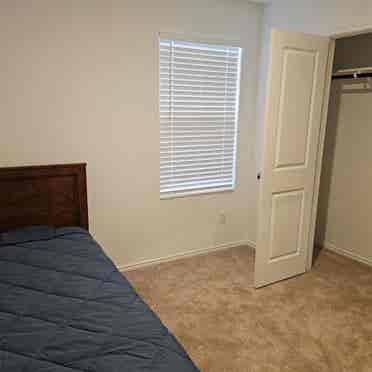 Looking for responsible roommate