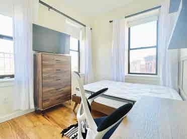 Furnished Room in Crown Heights