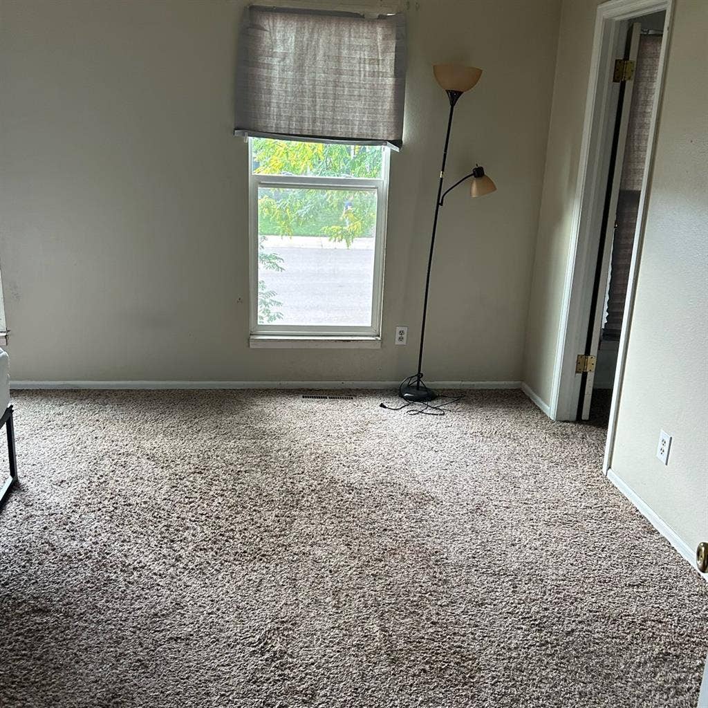 Sublease from October-July