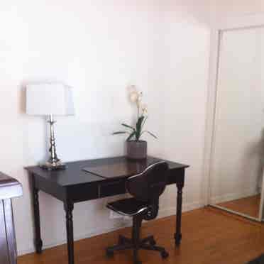 Furnished Quiet 1bdrm +on-suite ba