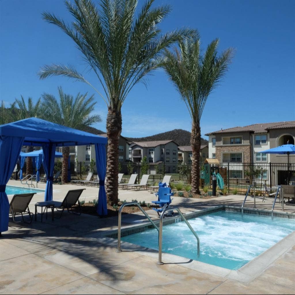 Beautiful bedroom and amenities