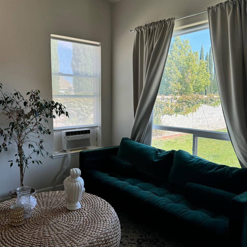 2 Rooms available in WestSacramento