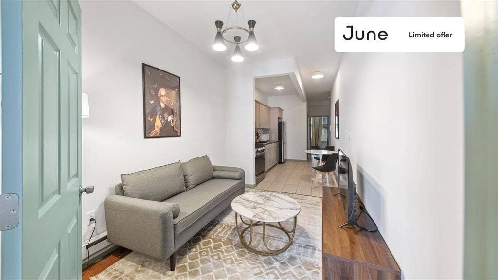 2 BR in New York City