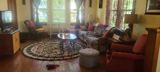 Roommate wanted / Room for rent