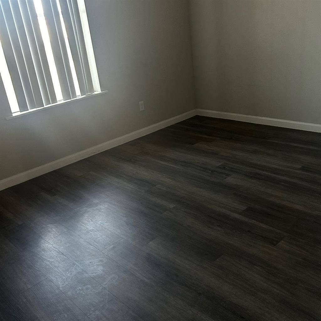 Spare room available near ASU.