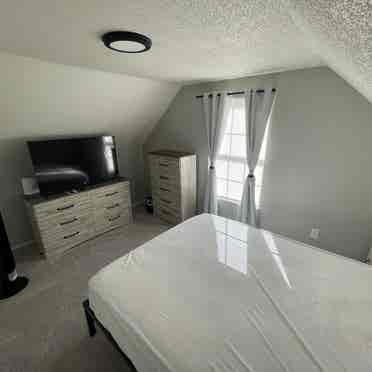 Furnished Room Available in Norfolk