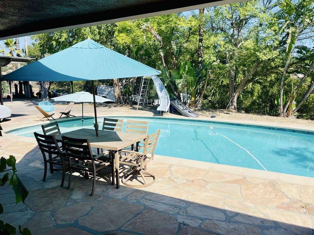 PrivateEntry Cabin Deck View Estate