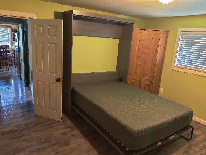 Room for rent near Dollar Tree 