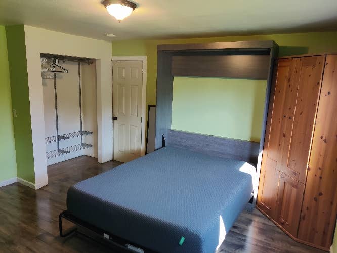 Room for rent near Dollar Tree 