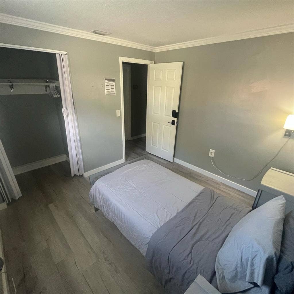 Bimini Grey Room