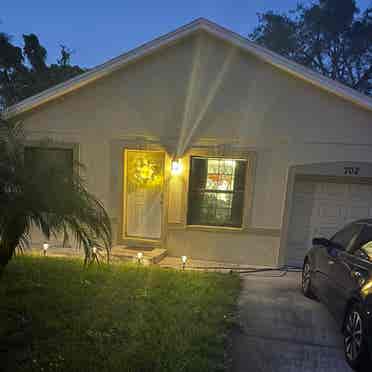 Unfurnished room for rent in Tampa