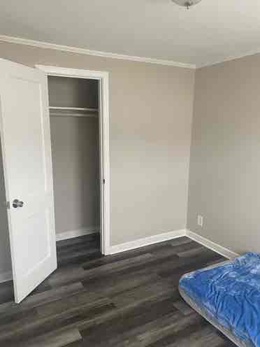 Looking for a roommate for month