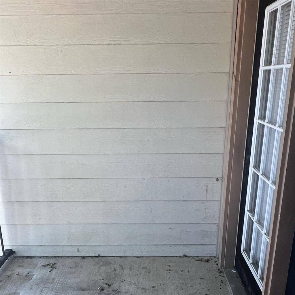 **APARTMENT ROOM FOR RENT**