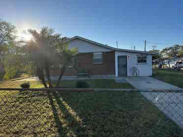 2 rooms available 
for Rent (Male)