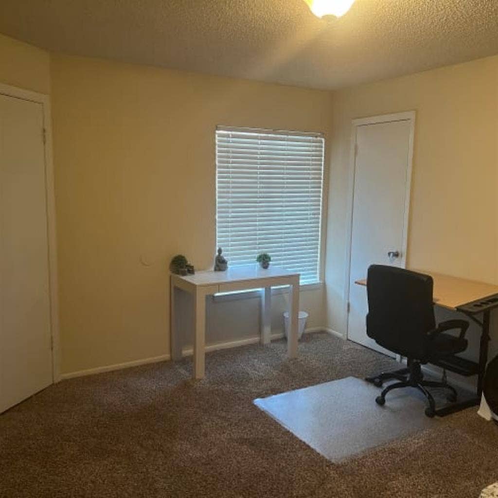 Roommate Needed in UCF/Full Sail