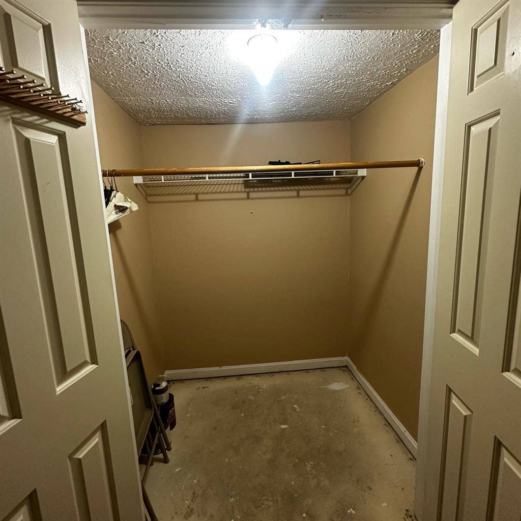 Basement apartment for rent $