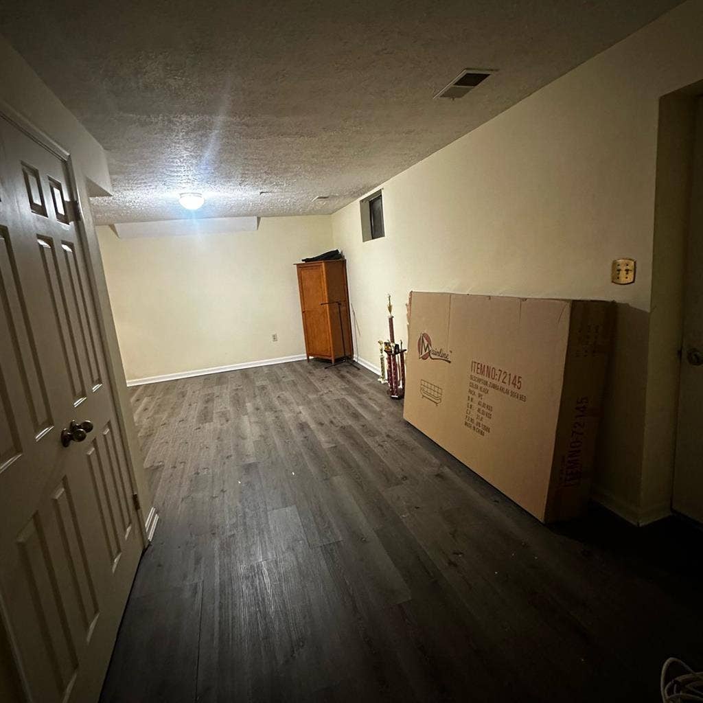 Basement apartment for rent $