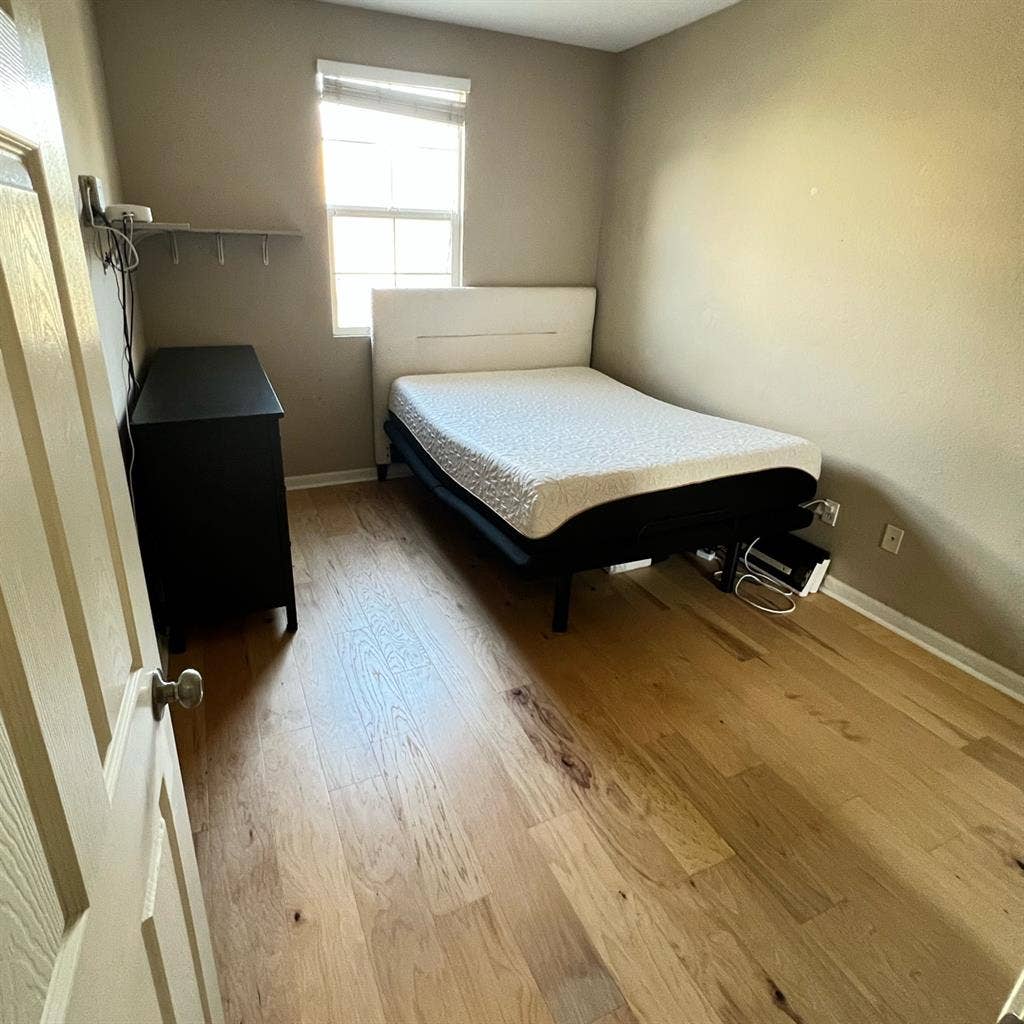 Newly renovated room for rent