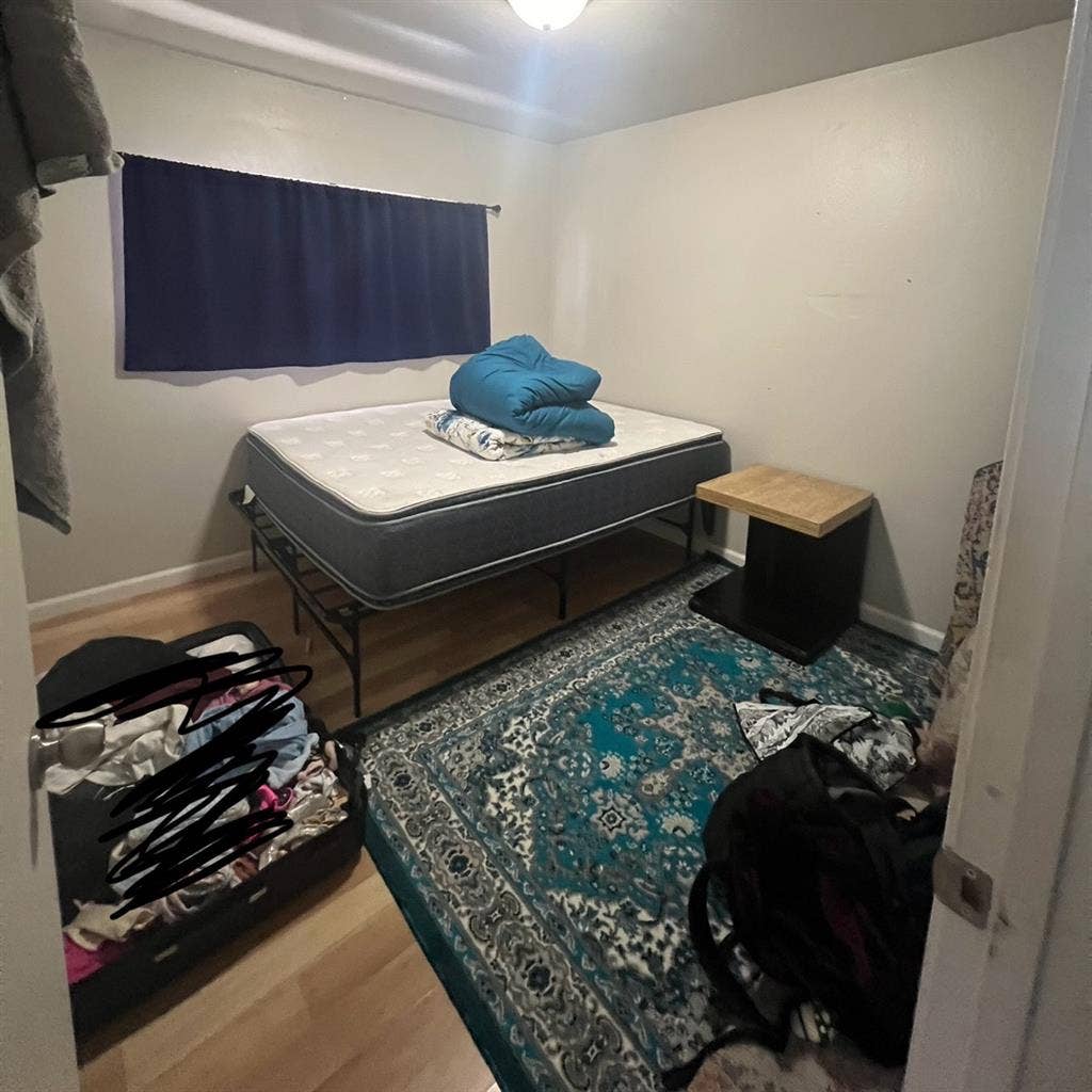 Room with bed for rent!!