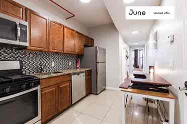 4 BR in New York City