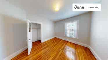 4 BR in Boston