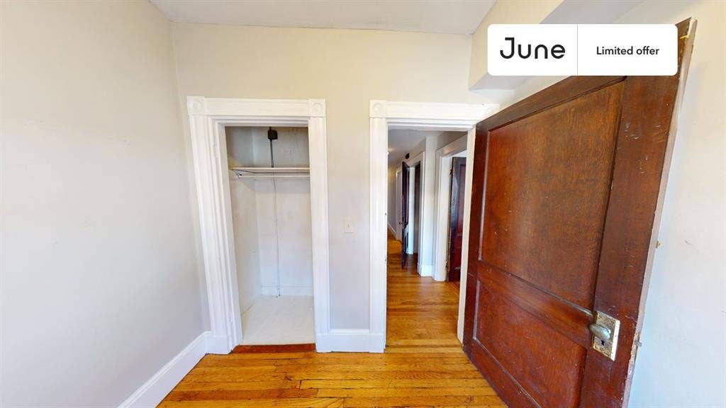 4 BR in Boston