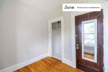 4 BR in Boston